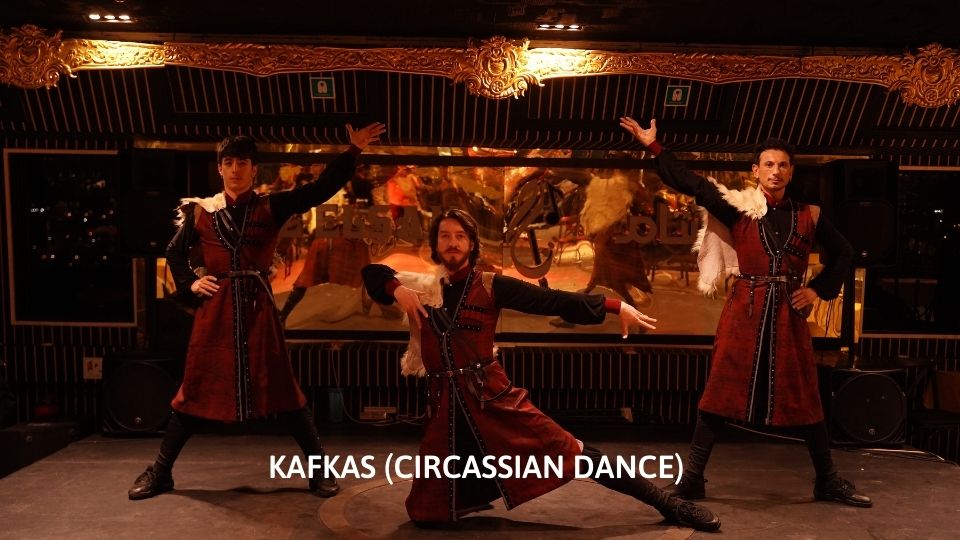 BOSPHORUS DINNER CRUISE & TURKISH NIGHT SHOW (VIP TABLE VIP LARGE MENU WITH DRINKS)